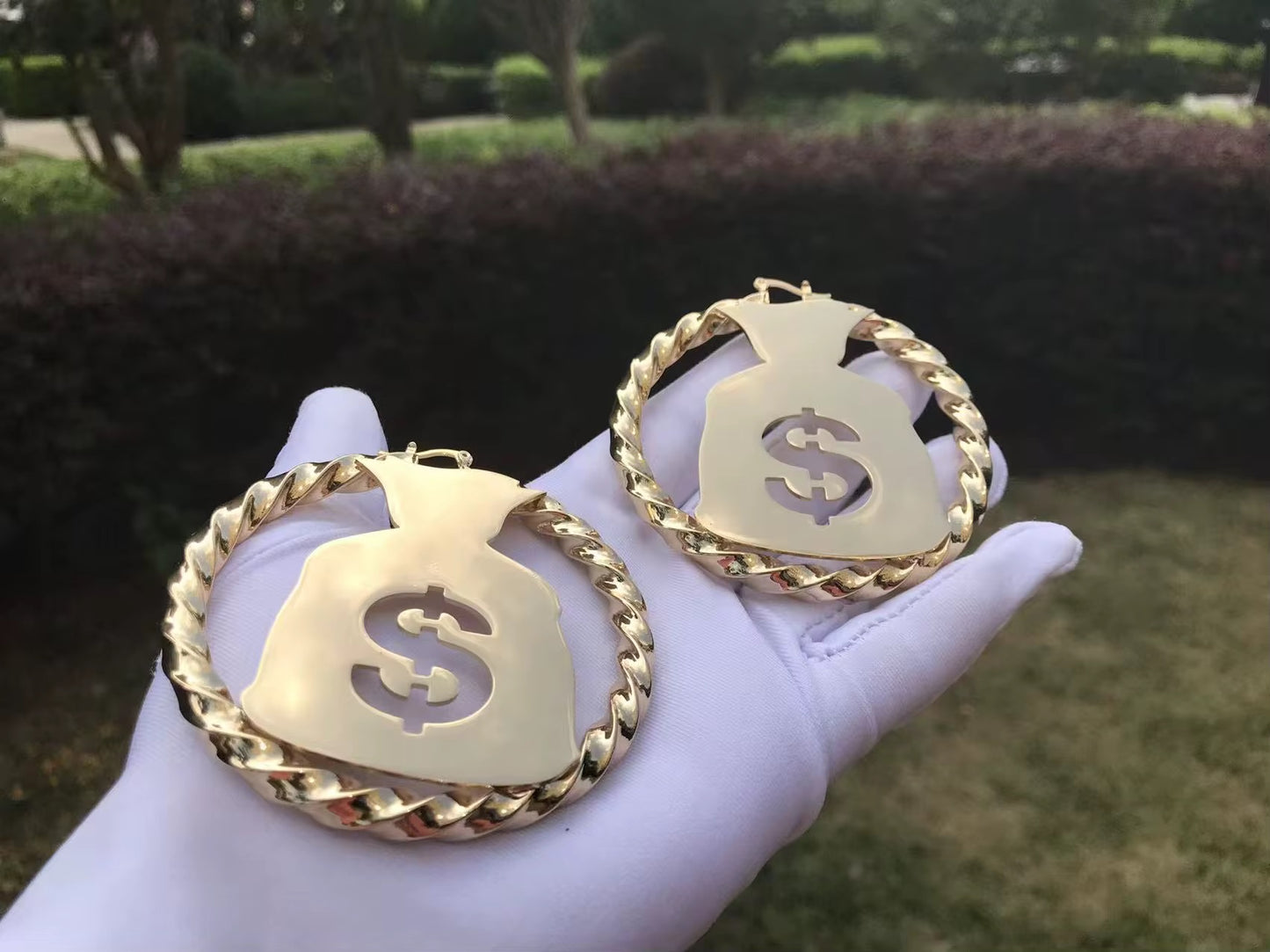 Moneybag Hoops